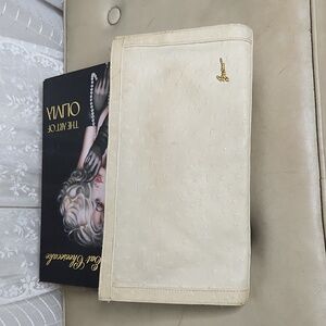 Vintage Bueno Bags 70's 80's White Leather Faux Ostrich Clutch Bag Purse